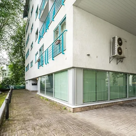 Sauna, Balcony, Underground Parking, 2br, 90m2 *