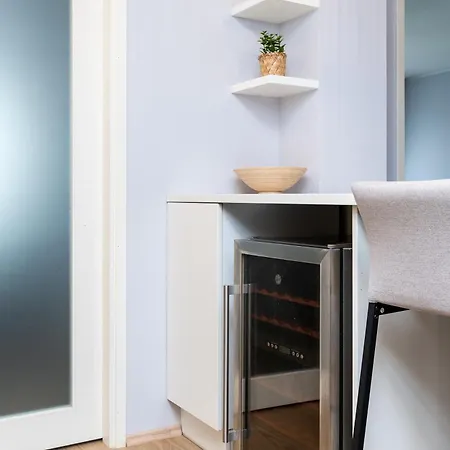 Apartament Sauna, Balcony, Underground Parking, 2br, 90m2 *