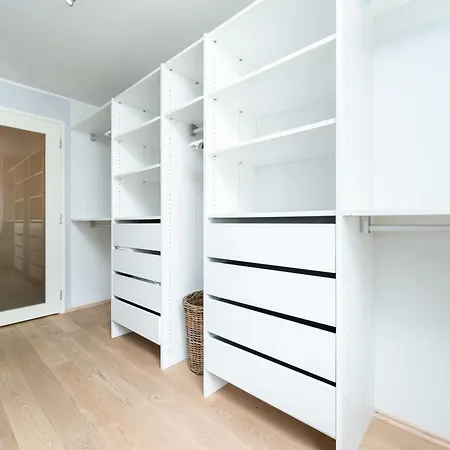 Sauna, Balcony, Underground Parking, 2br, 90m2 Apartament *