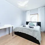 Apartment Sauna, Balcony, Underground Parking, 2br, 90m2