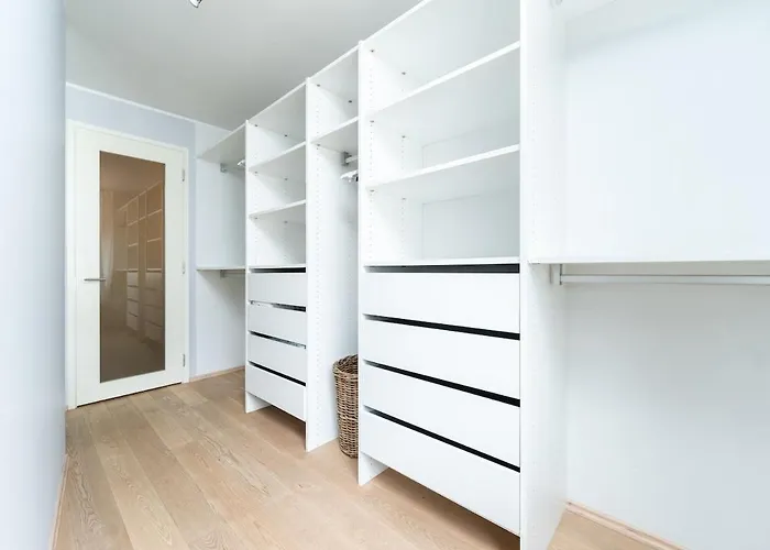 Appartement Sauna, Balcony, Underground Parking, 2br, 90m2