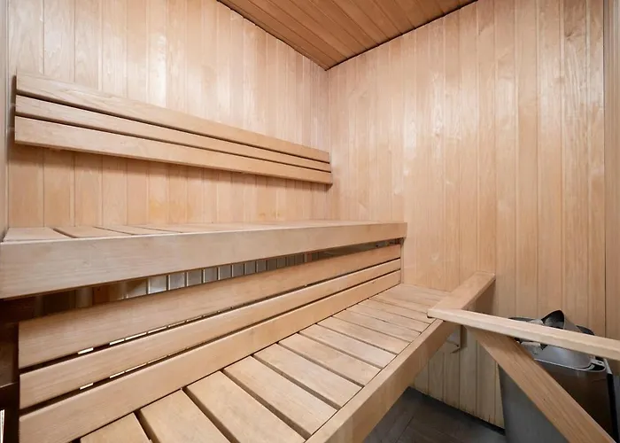 Sauna, Balcony, Underground Parking, 2br, 90m2 Appartement *