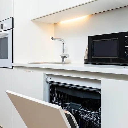 Apartamento Sauna, Balcony, Underground Parking, 2br, 90m2